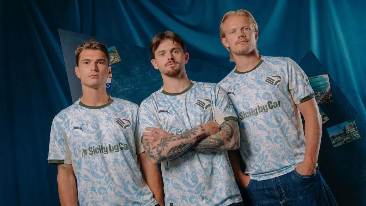 Il Palermo svela il third kit, l’omaggio di Puma a Mondello - 