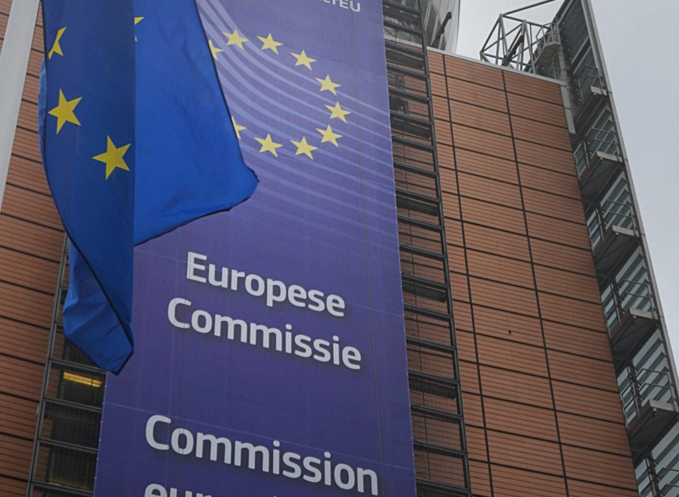 Commissione Ue propone taglio alle emissioni del 90% entro il 2040 -