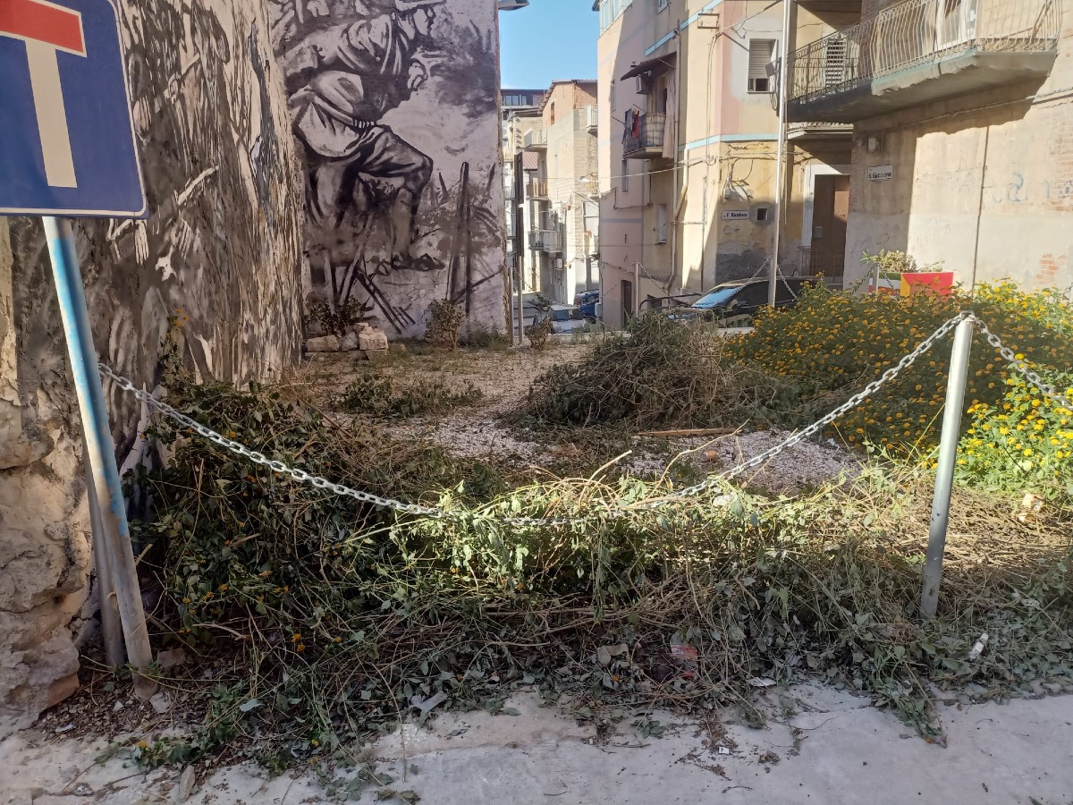 Vandalizzata la Piazzetta Guccione: danneggiato il murales commemorativo - 