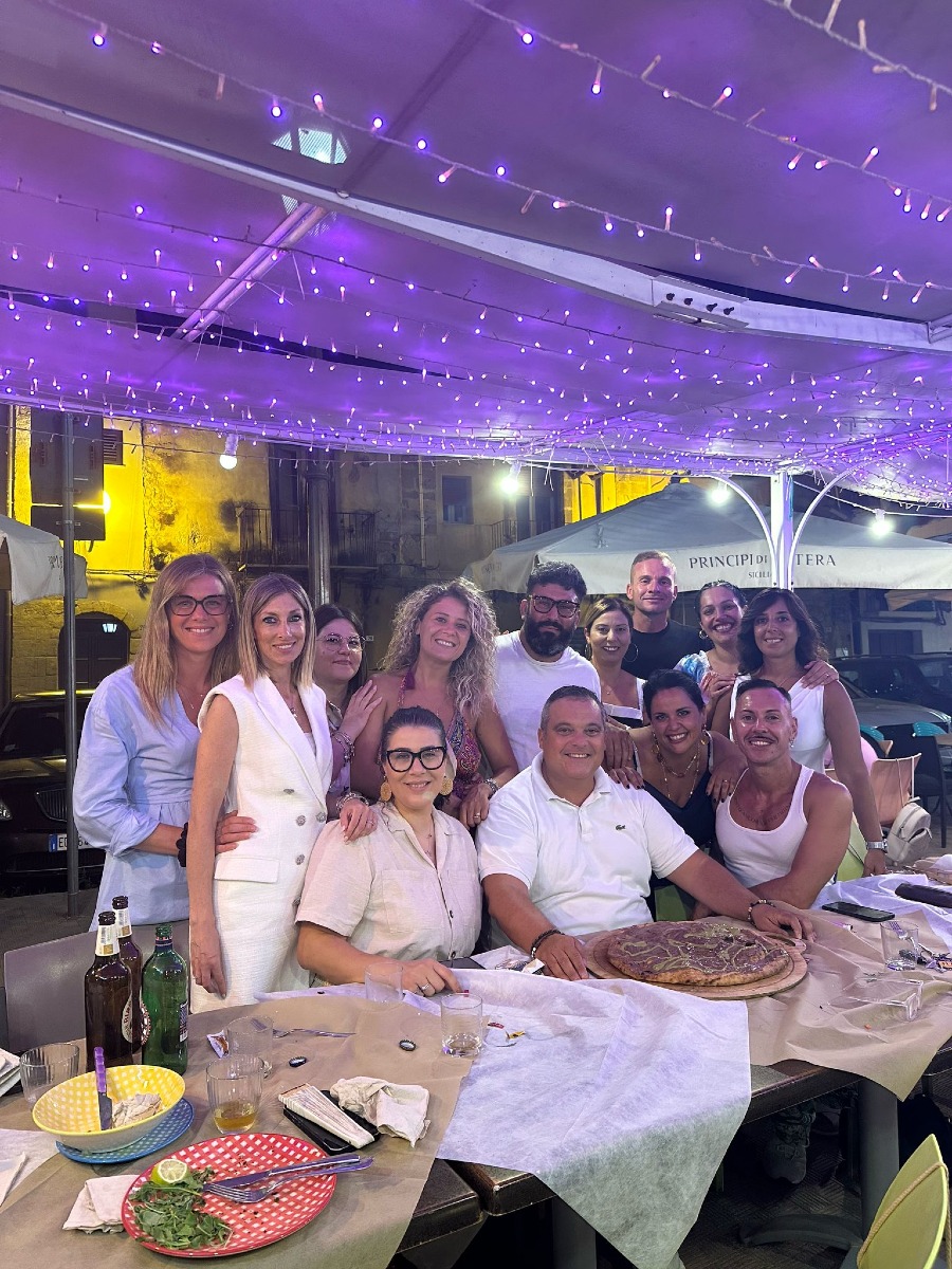 Vent’anni dopo: la 5ª A TST torna sui banchi…per una sera - 