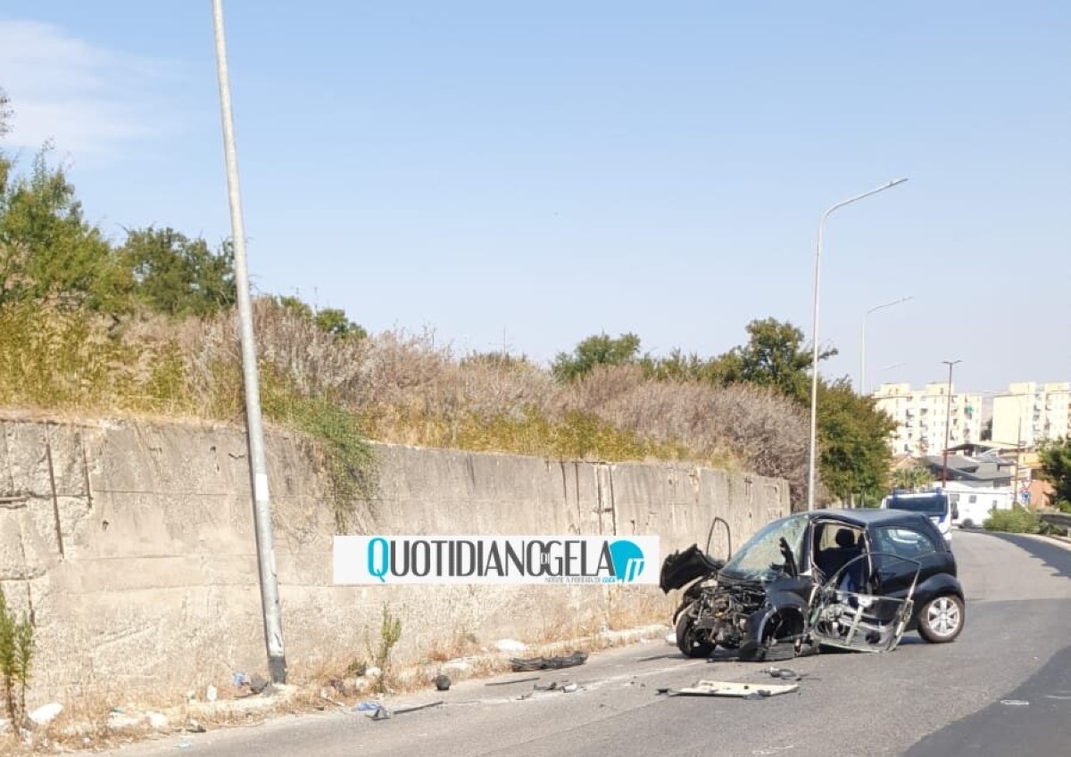 Incidente stradale in via Licata, giovane ferito trasportato in ospedale  - 