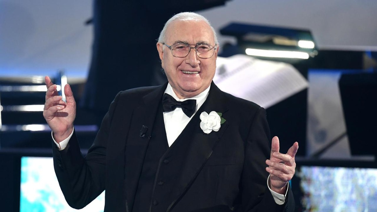 Addio a Pippo Baudo, il saluto dei cittadini - 