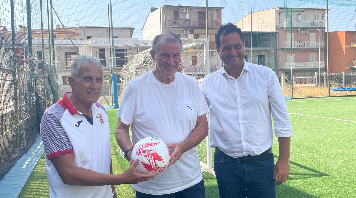 Campetto Settefarine, un pallone di solidarietà dalla LND per Dino Lancianese - 