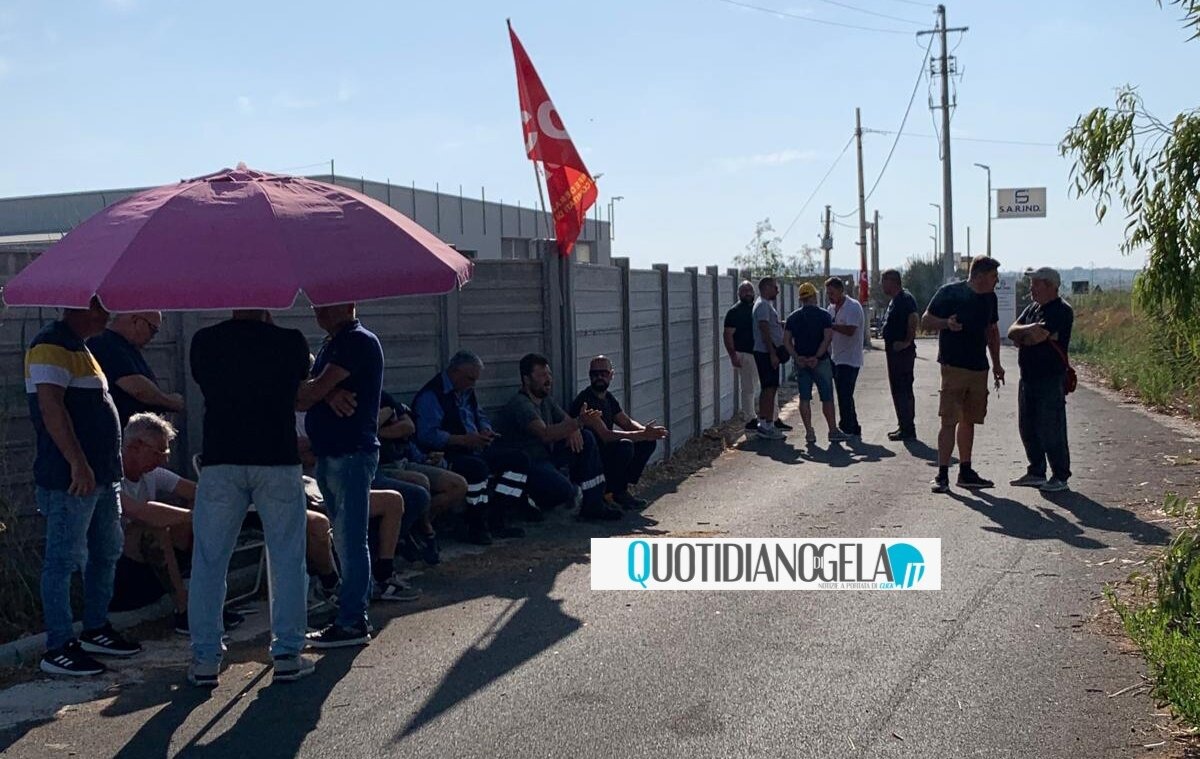 Sarind, prosegue protesta operai: azienda, "non possiamo fare ulteriori concessioni" - 