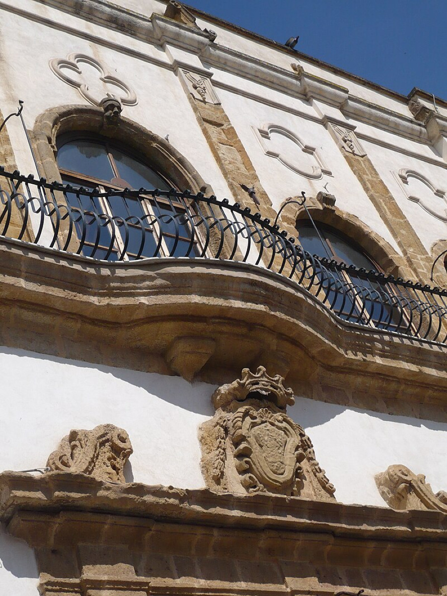 Un edificio nisseno che ha cambiato il volto della città: dalla soppressione dei Gesuiti alla rinascita come polo culturale - Foto: OppidumNissenae/Wikipedia