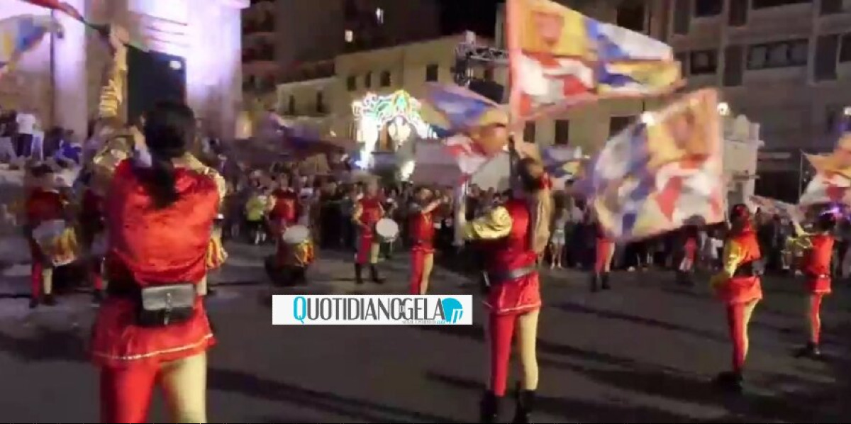 Palio dell'Alemanna, il corteo storico ha attirato tante presenze: passione e storia - 