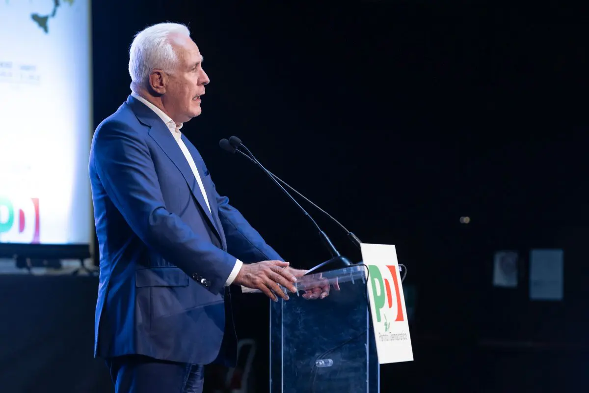 Sondaggio on line M5s, vince si ad alleanza con PD per regionali Toscana - 