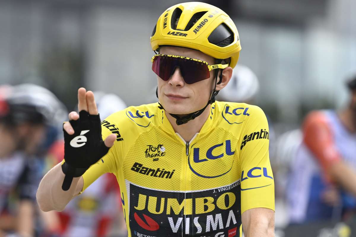 Numero di Vingegaard alla Vuelta, Traeen salva la maglia rossa - 