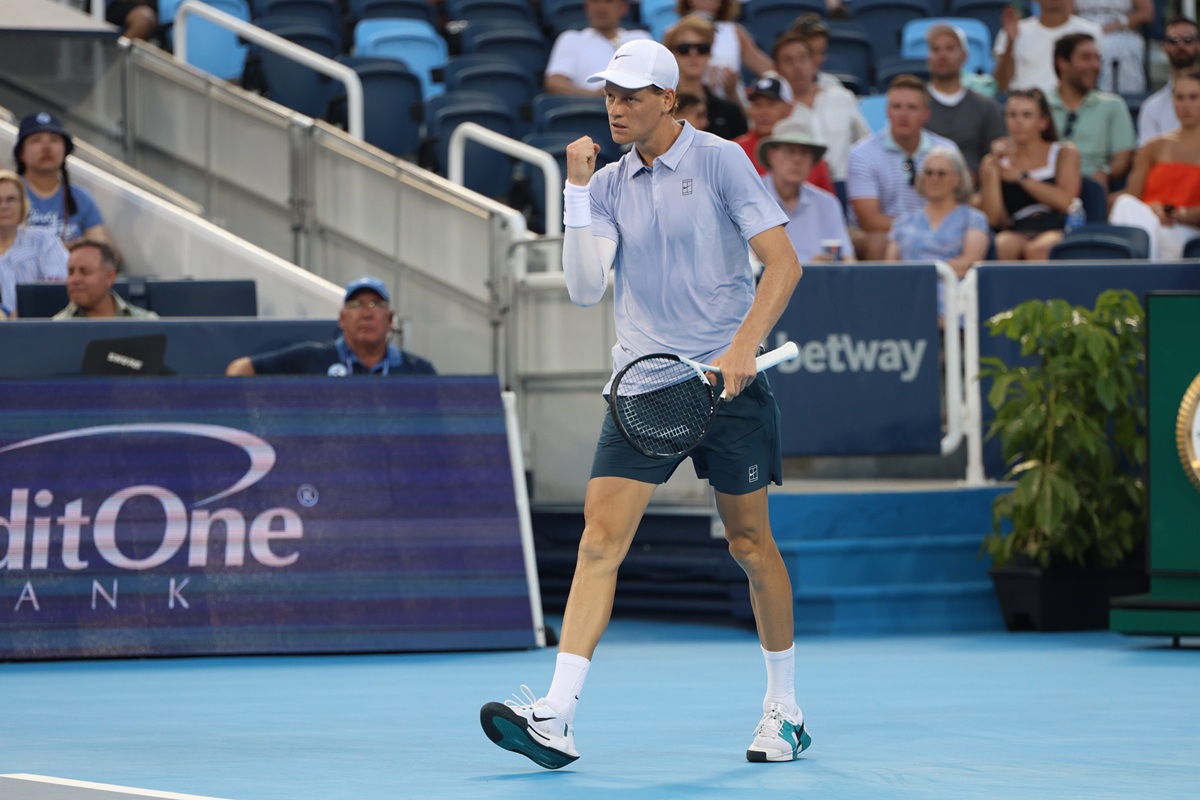 Sinner agli ottavi a Cincinnati, battuto Diallo in due set - 