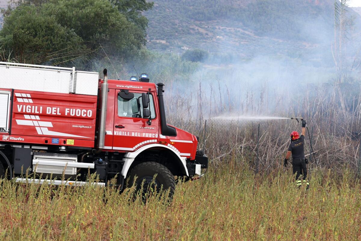 Decine di incendi in Sicilia nella giornata più calda dell’anno - 
