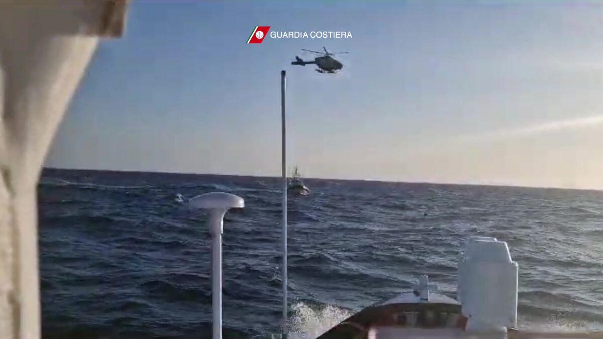 Naufragio al largo di Lampedusa, riprese le ricerche dei dispersi - 