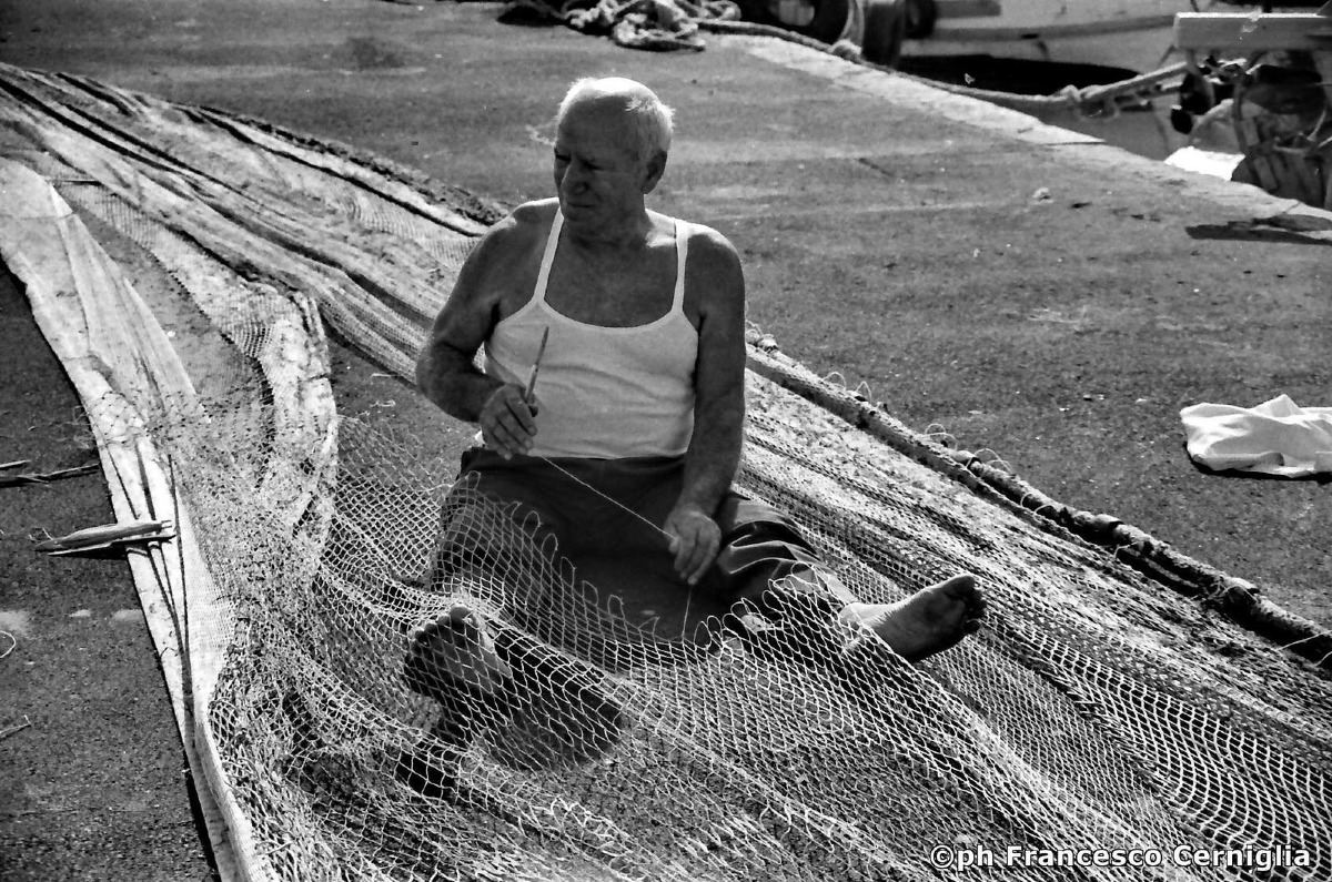 Tradizione e legame con il mare nella mostra " U bastiuni culla dei pescatori" - 