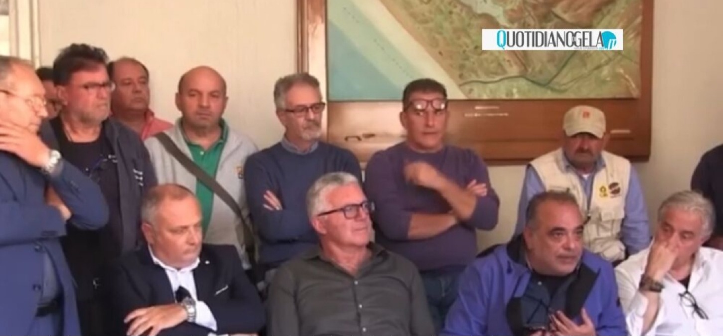 Consorzio bonifica, stipendi a rischio blocco: "Lavoratori in assessorato, stato di agitazione" - 