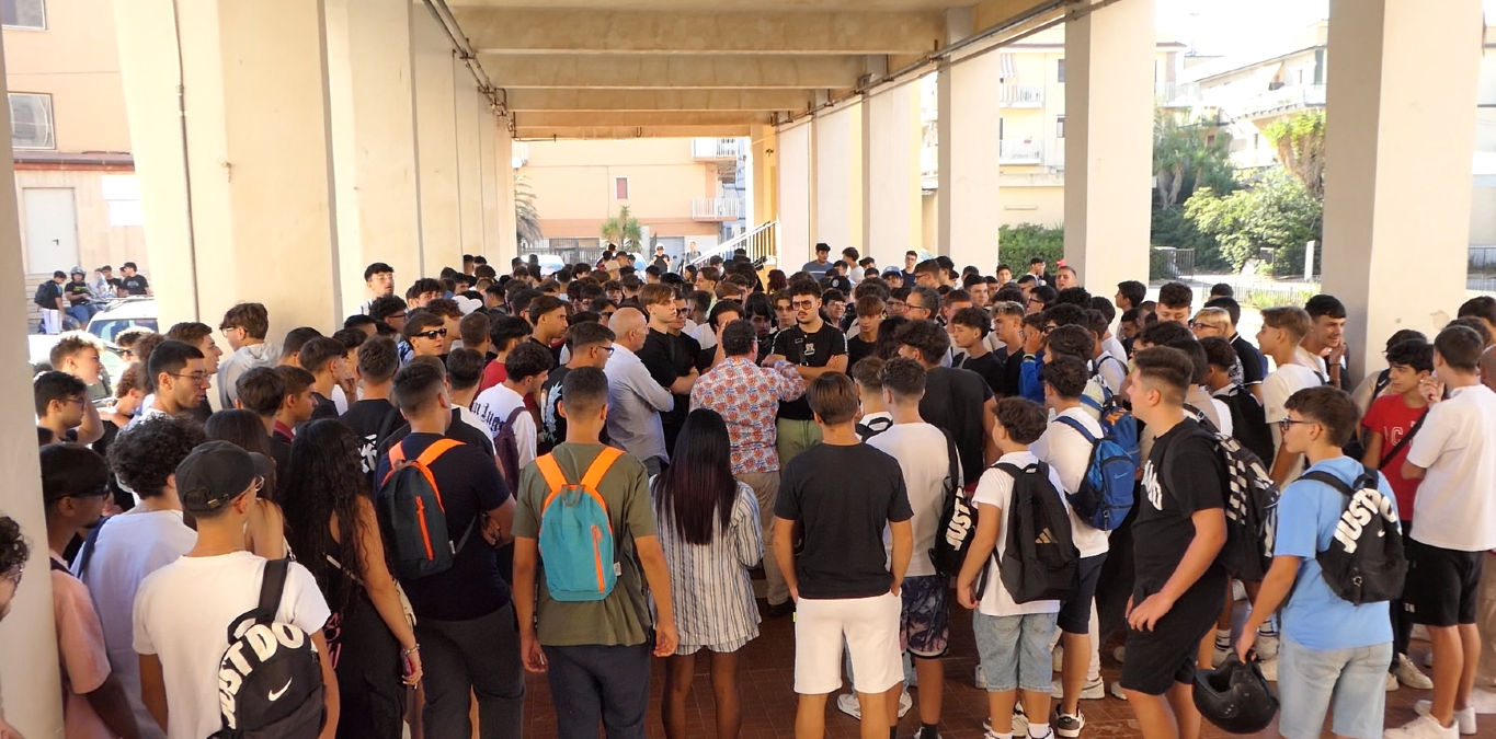 ITT Morselli: studenti in sciopero contro l’orario pieno al rientro - 