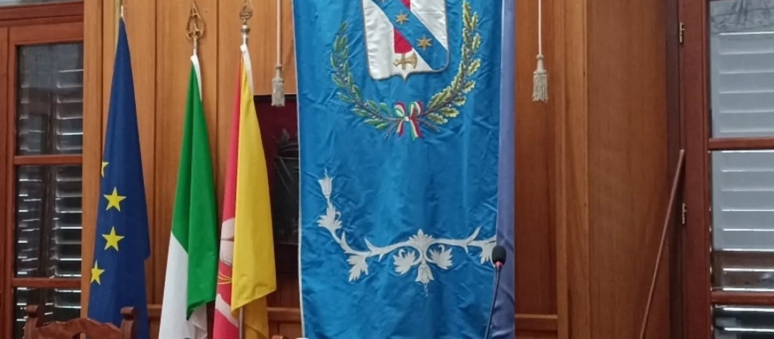 "Rilievi pesanti della Cosfel sul bilancio riequilibrato", Mazzarino Lab: "Giunta Faraci bocciata" - 