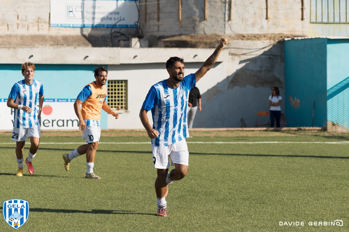 Il Gela vola in testa solitario, doppio Aperi e Cangemi stendono il Lamezia - foto Davide Gerbino