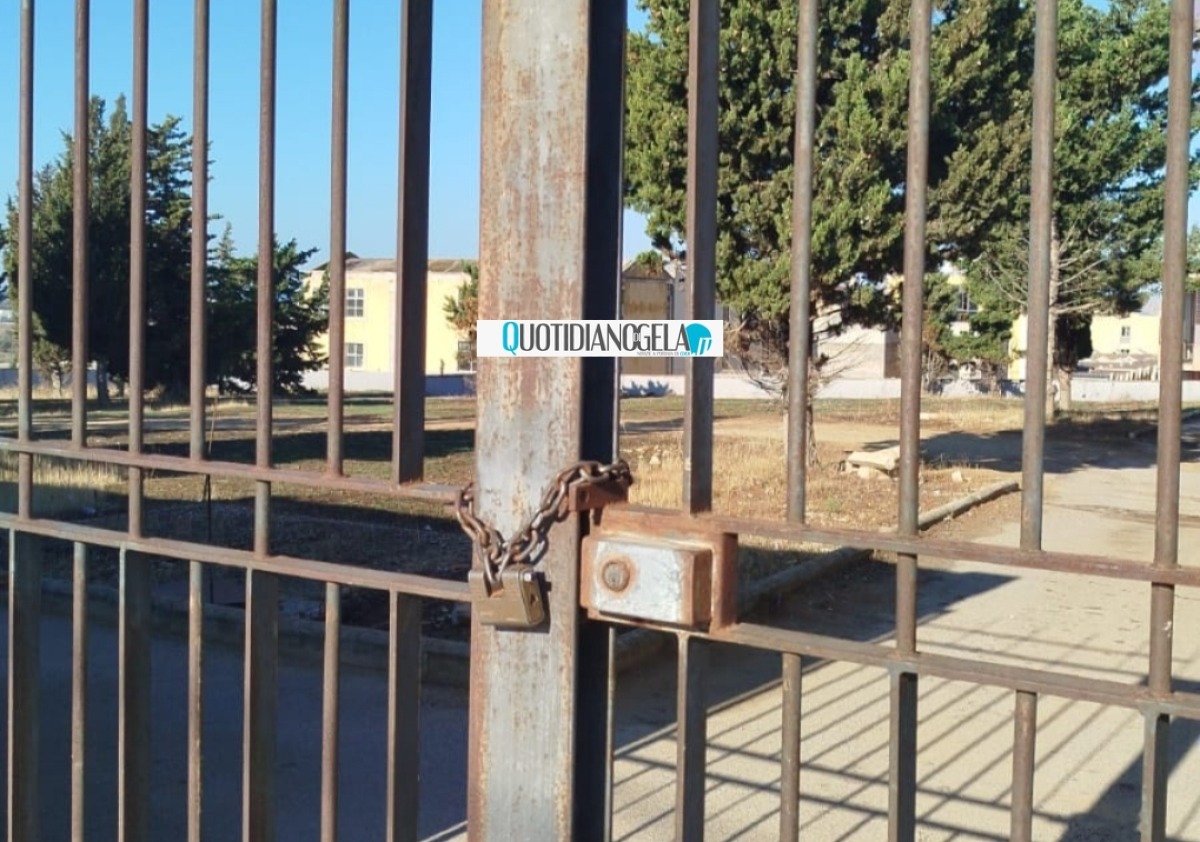 Farello, questa mattina cancelli chiusi e protesta: adesso aperti - 