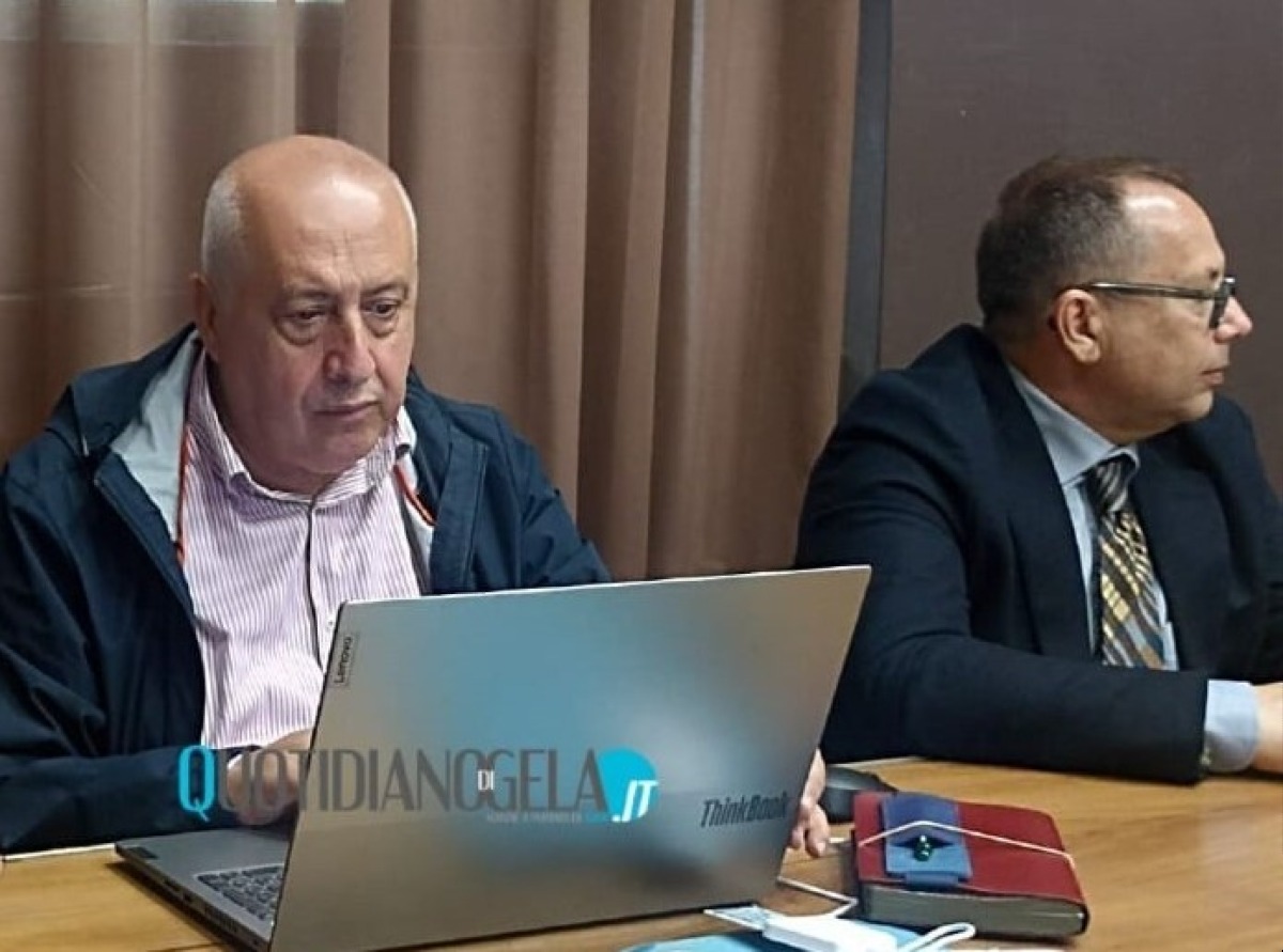 "Cronica carenza di dirigenti" in Comune, Di Stefano proroga l'incarico dell'architetto Collura - 