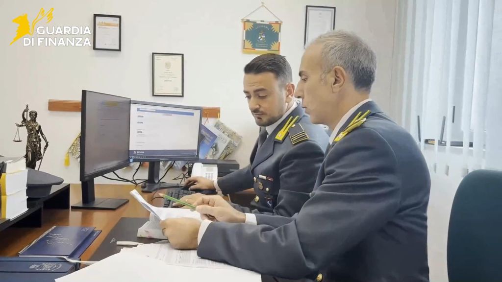 Scoperta frode con fatture false nel napoletano, sequestro per 5 milioni - 