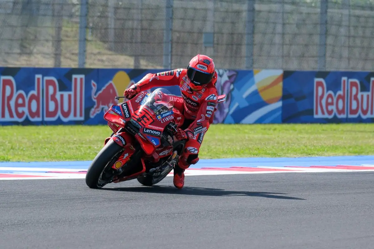 Marc Marquez domina Practice a Misano, tre italiani alle sue spalle - 