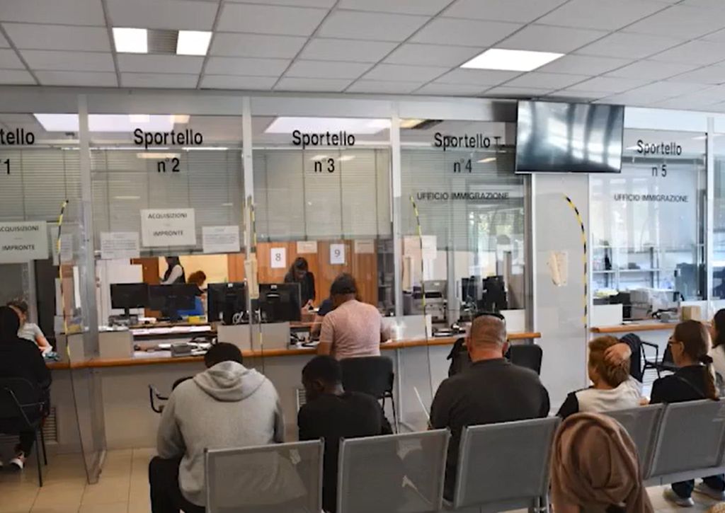 Favorivano l’immigrazione clandestina con falsi nulla osta - 