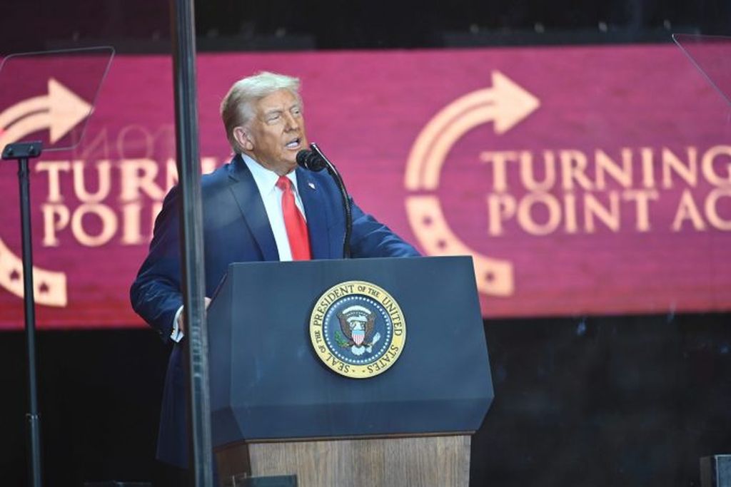 Donald Trump celebra Charlie Kirk, la vedova perdona il killer - 