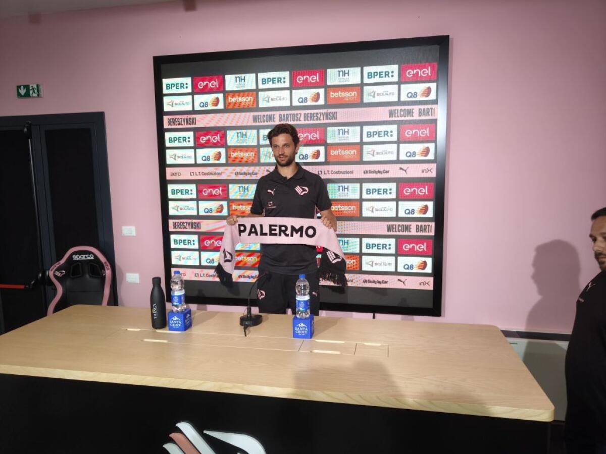 Palermo, Bereszynski si presenta “Voglio dare una mano in campo e fuori” - 