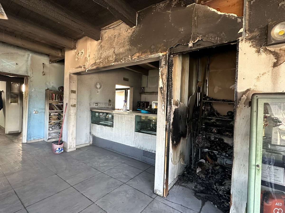 Tentato un furto al circolo tennis “Eschilo” , i gestori dichiarano: “Non pieghiamo la testa ai vandali” - 