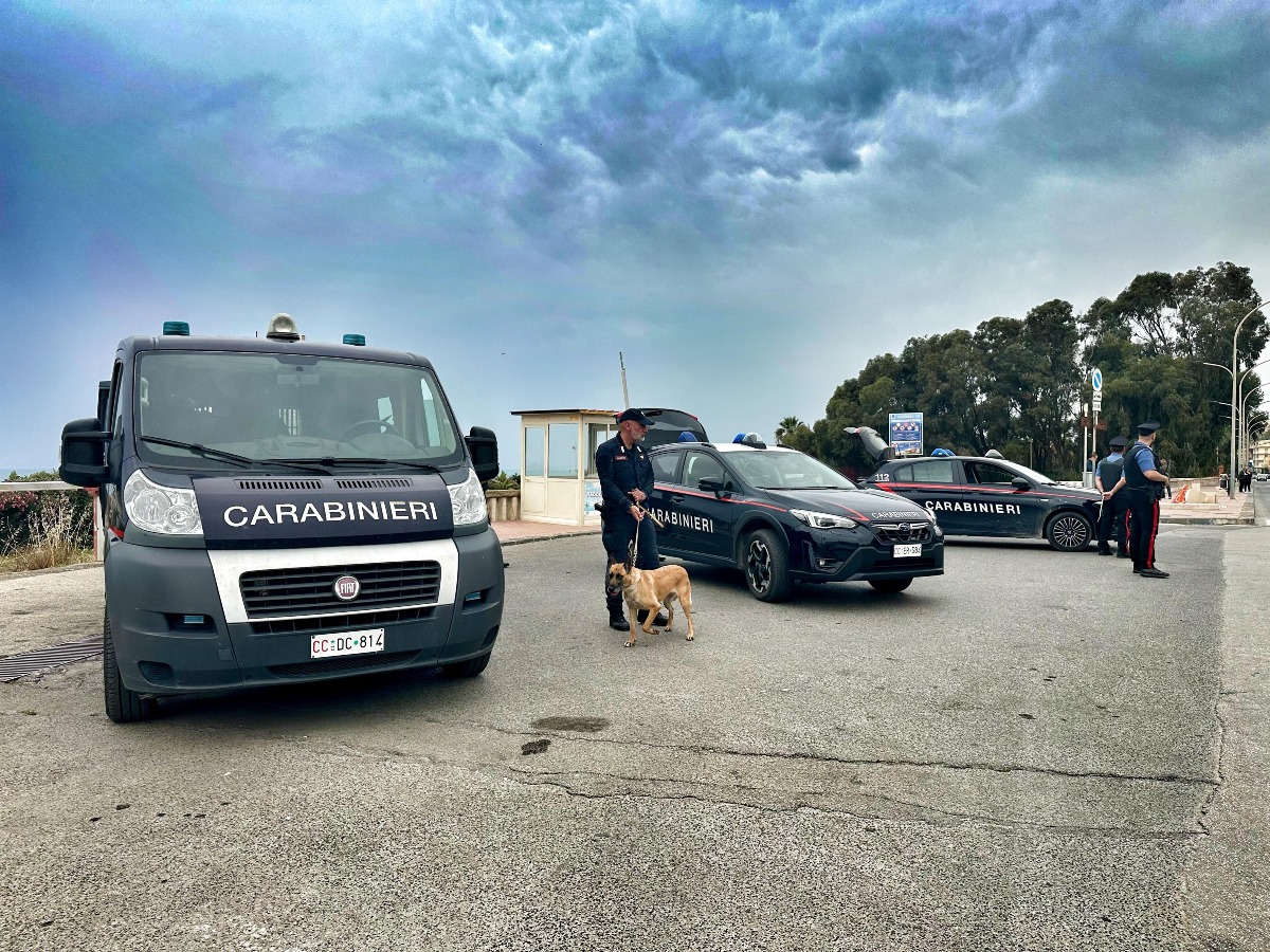 Armi, munizioni e droga: controlli e denunce in città e a Niscemi  - 