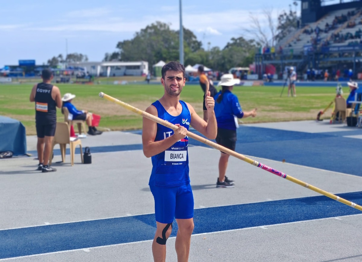 Bianca campione del mondo nel salto con l'asta, medaglia d'oro in Australia  - 