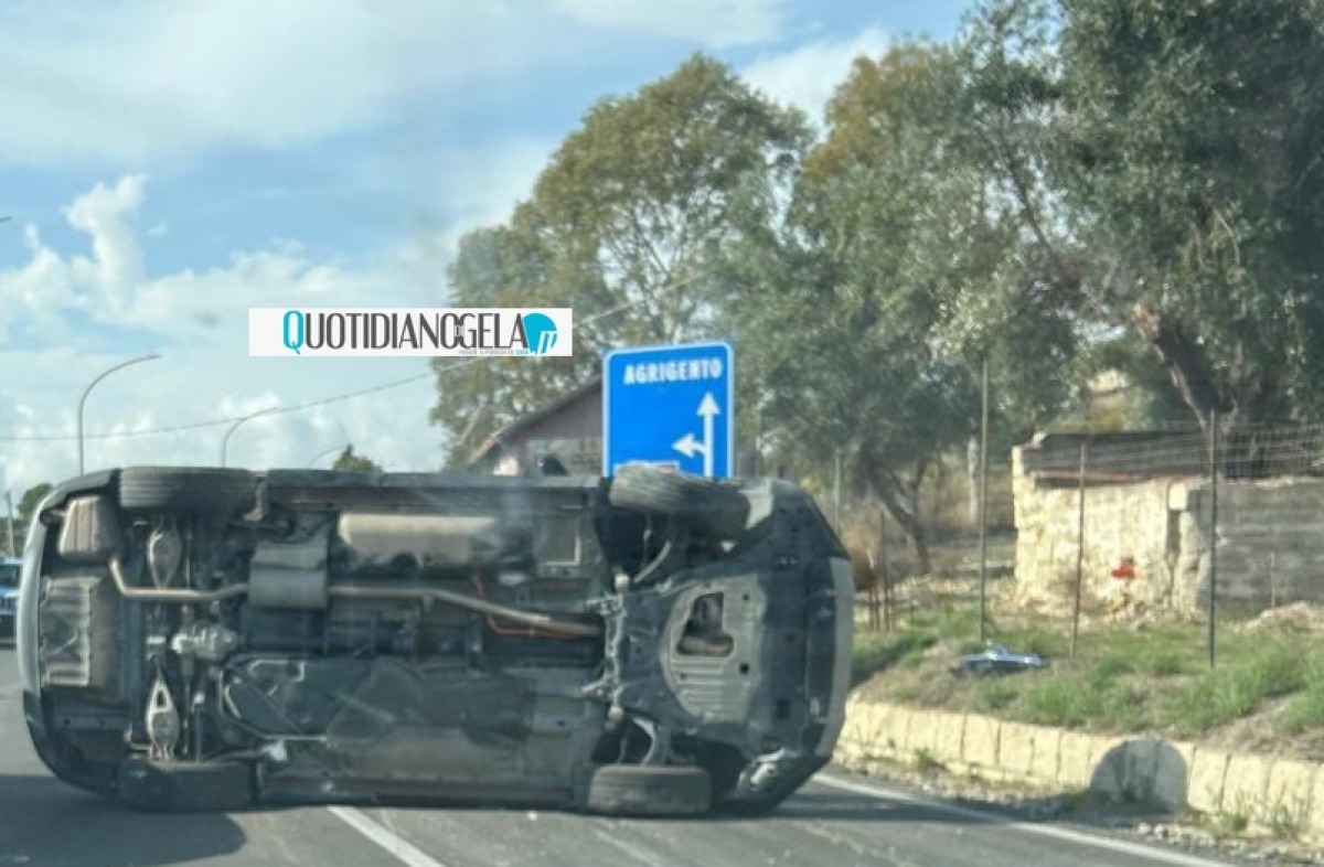 Manfria, auto ribaltata: soccorsi e una lunga coda - 