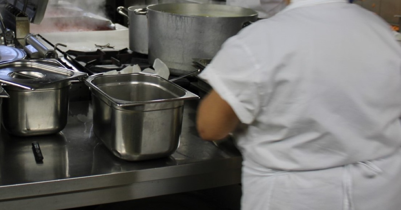 Niscemi, "chiesero assunzioni nella società della refezione scolastica": dal gup sindaco e altri sei imputati - 