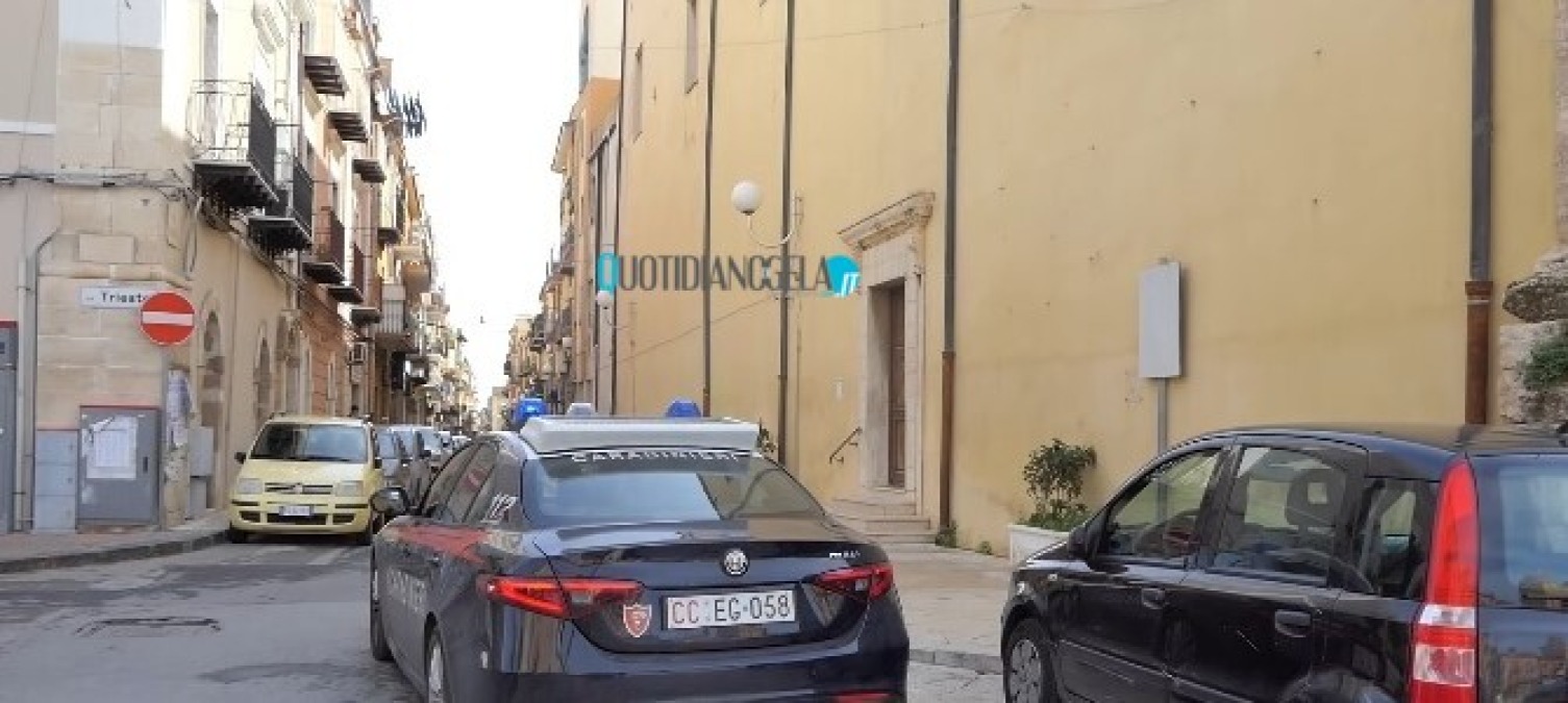 Don Nunzio ferito in chiesa, amministrazione comunale: "Importante intervento carabinieri, vicini al parroco" - 