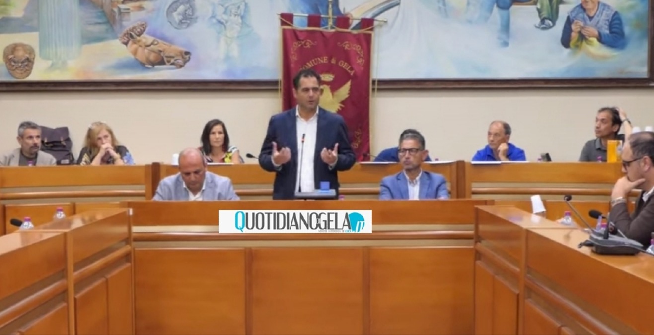 Bilancio, Di Stefano incontrerà tutti i consiglieri: confronto dopo la tappa ministeriale  - 