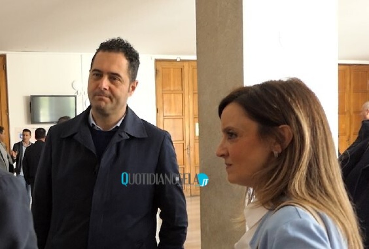 Fermento fuori dai partiti, Di Stefano tesse "Spazio civico": primi sì a "Progetto civico Italia" - 