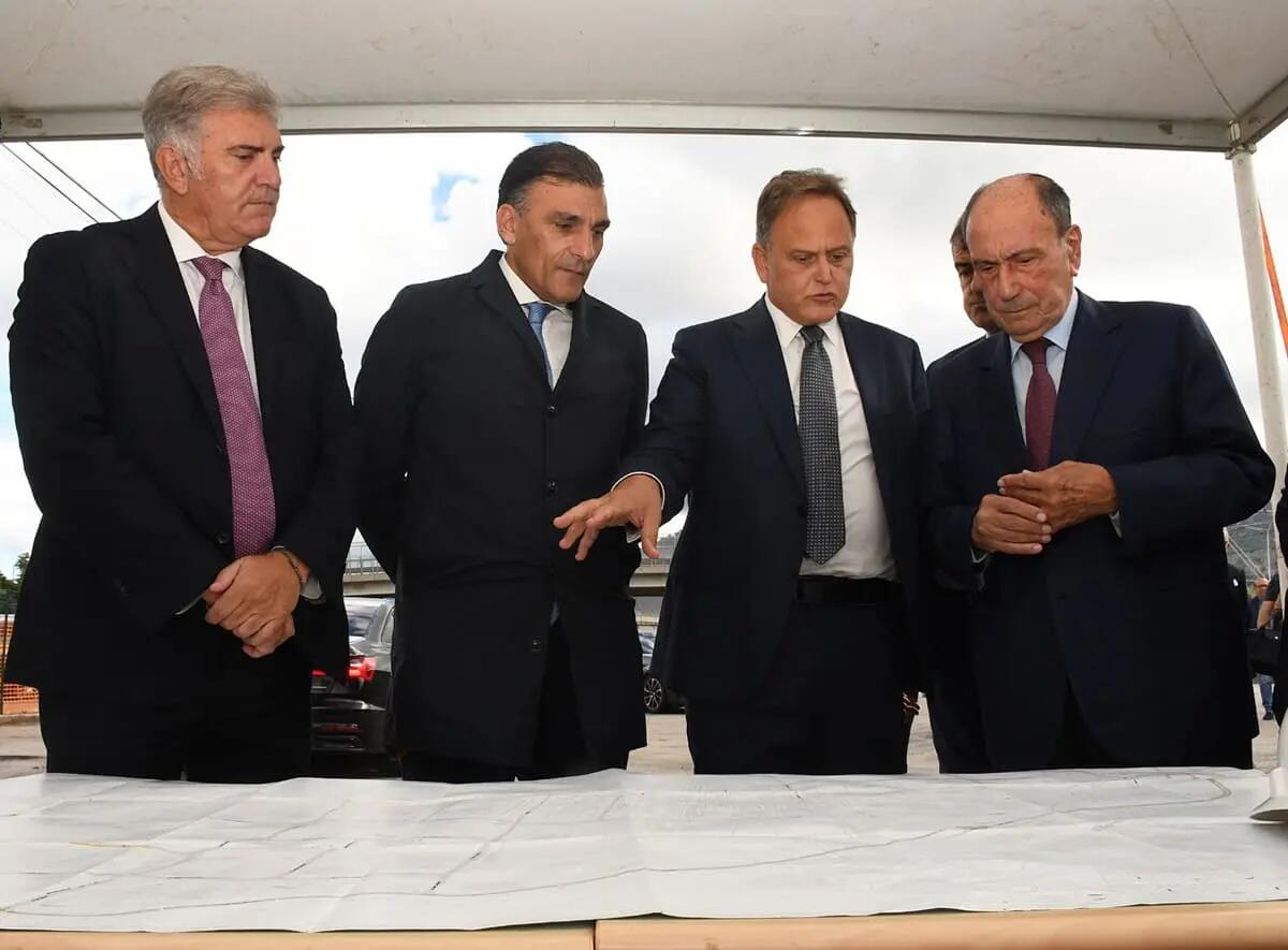 Sopralluogo di Schifani nel cantiere dell’area industriale di Carini “Esempio virtuoso di utilizzo risorse FSC” / Video - 