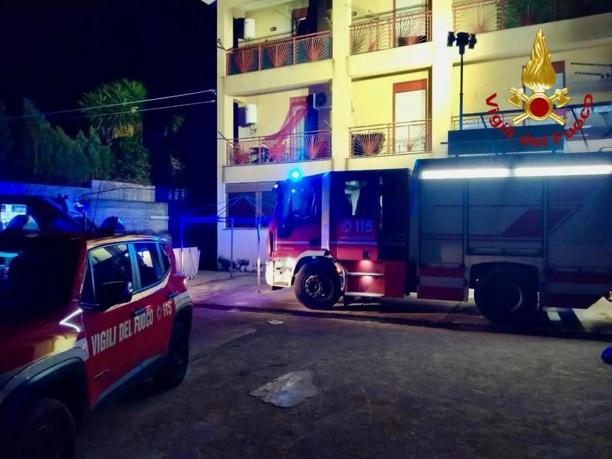Incendio in un appartamento nel Palermitano, morto un 54enne a Monreale - 