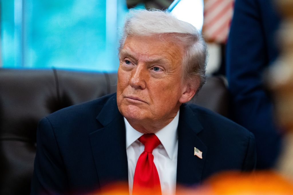 Trump “Putin dovrebbe far cessare la guerra, non testare missili” - 