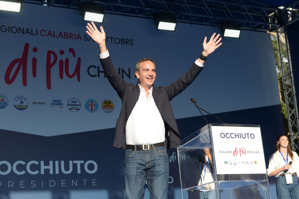 Vince Occhiuto, la Calabria resta al centrodestra - 