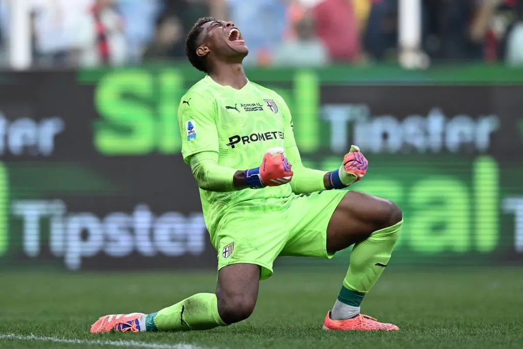 Suzuki para un rigore nel recupero, il Parma ferma il Genoa sullo 0-0 - 