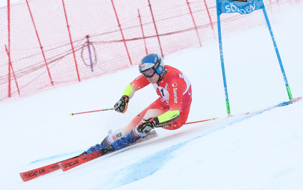 Marco Odermatt vince il primo gigante di Coppa del Mondo a Soelden - 