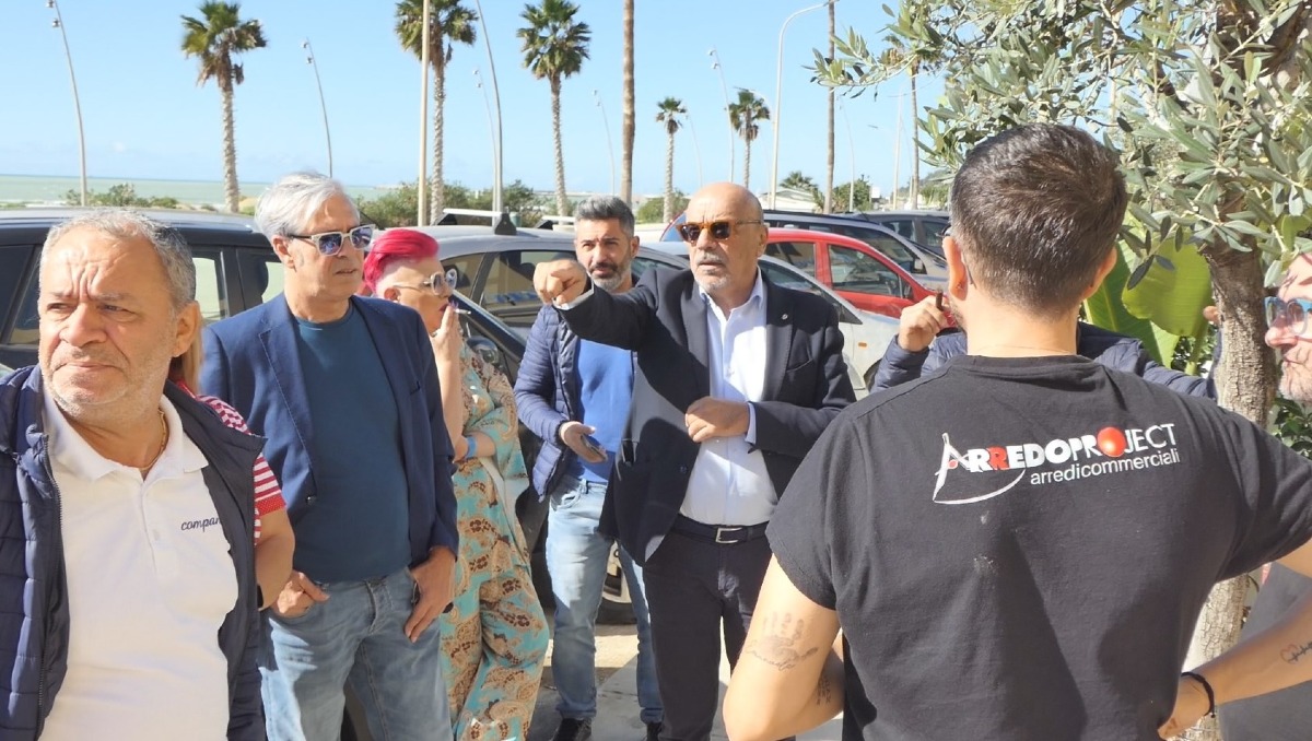 Lungomare in crisi, esercenti sul piede di guerra: “ZTL senza servizi ci penalizza” - 