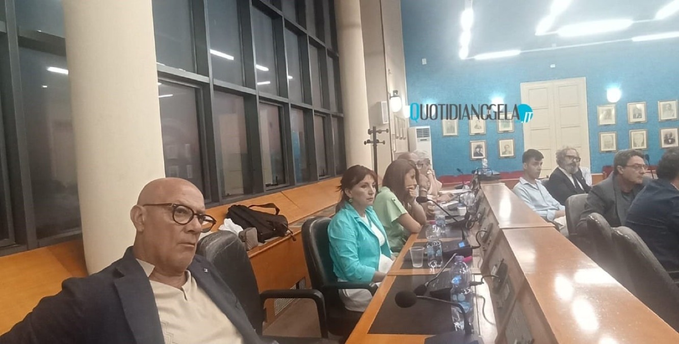 Bilancio, conclusa la trasferta ministeriale il sindaco a confronto con i consiglieri - 