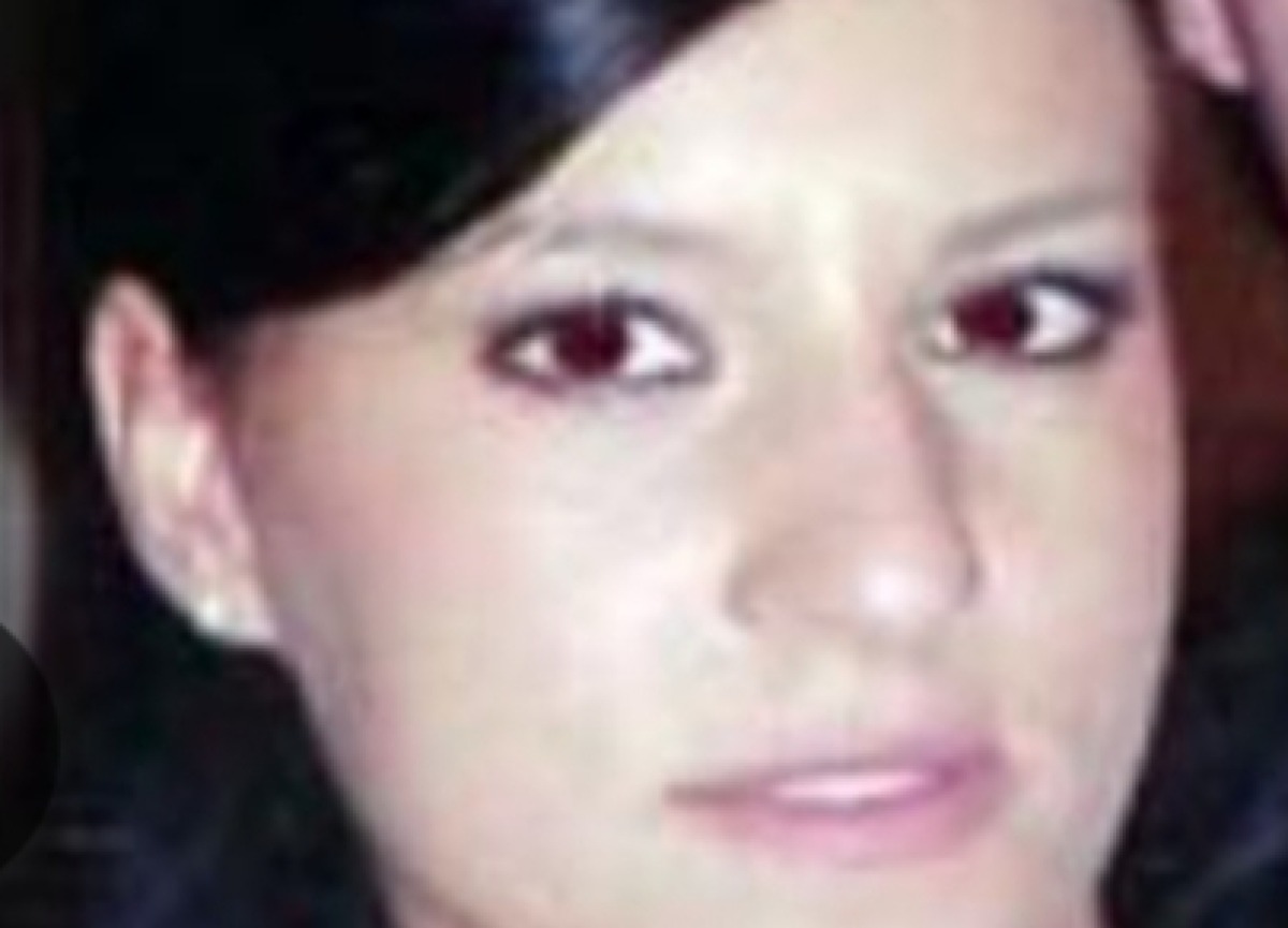 Emanuela Vallecchi vittima di femminicidio, domani sarà inaugurata una panchina rossa in sua memoria  - 