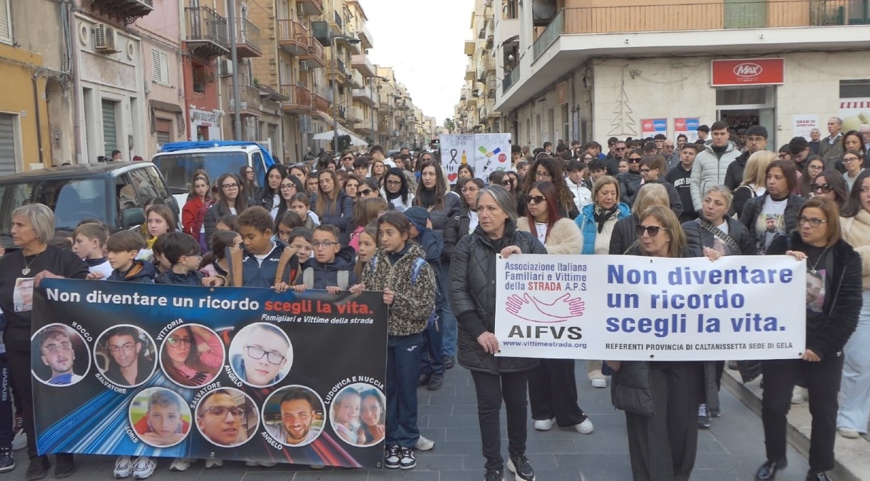 Gela in marcia per le vittime della strada - 