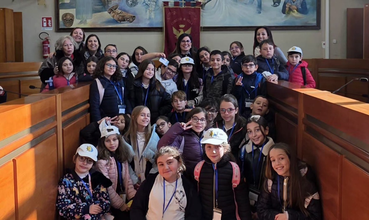 Alunni della scuola "San Francesco-Capuana" in visita a Palazzo di Città  - 