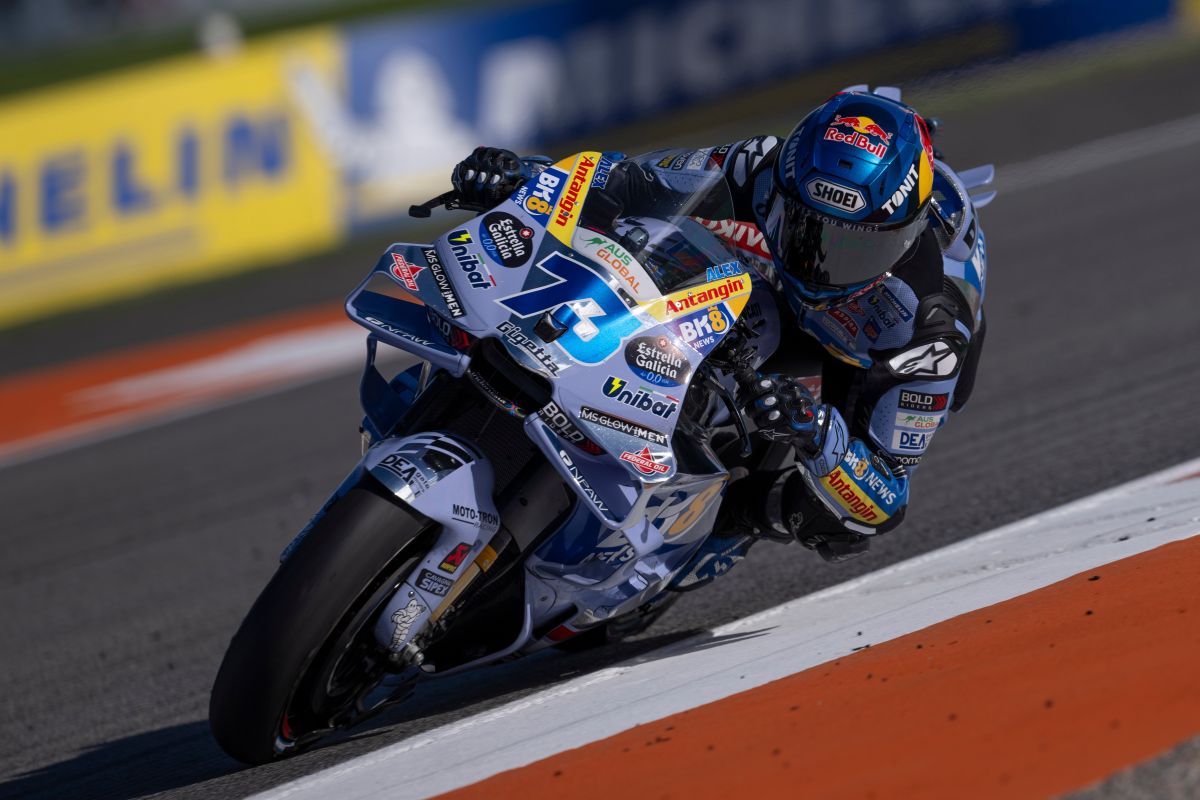 Alex Marquez vince la sprint a Valencia, sul podio Di Giannantonio - 
