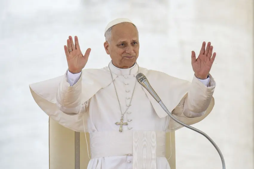 Papa “L’umanità soffre per ingiustizie e guerre, costruire la fraternità” - 