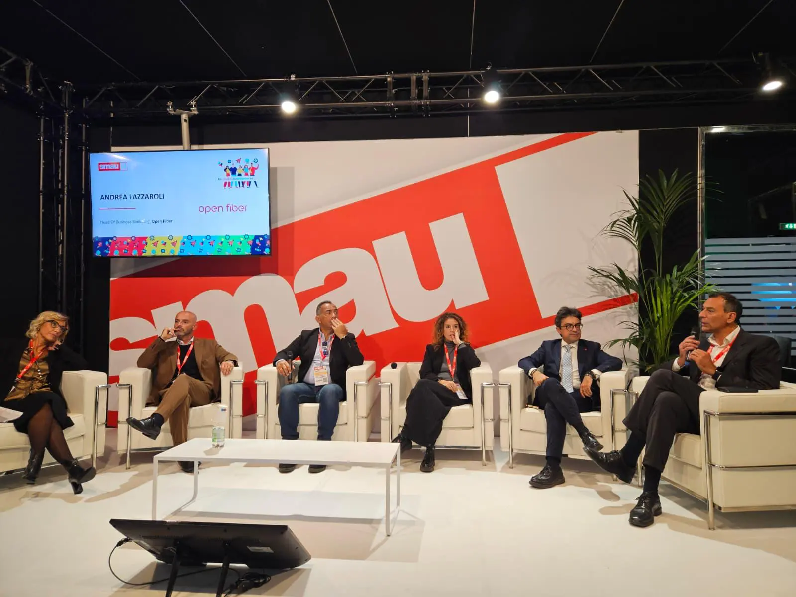Open Fiber porta a SMAU Milano il futuro delle connessioni - 