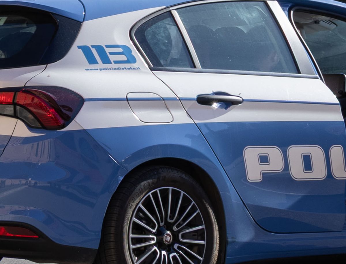 Volante si scontra con un’auto nel napoletano, morto un poliziotto - 